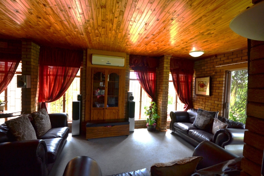 7 Bedroom Property for Sale in Riebeeckstad Free State